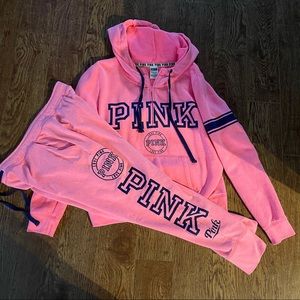 SOLD!! Victoria's Secret PINK Fashion Show Set